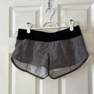 Lululemon • Women’s Shorts • Gray • Size 6 • ✨ Like New ✨